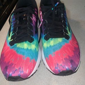 Brooks Launch running shoes